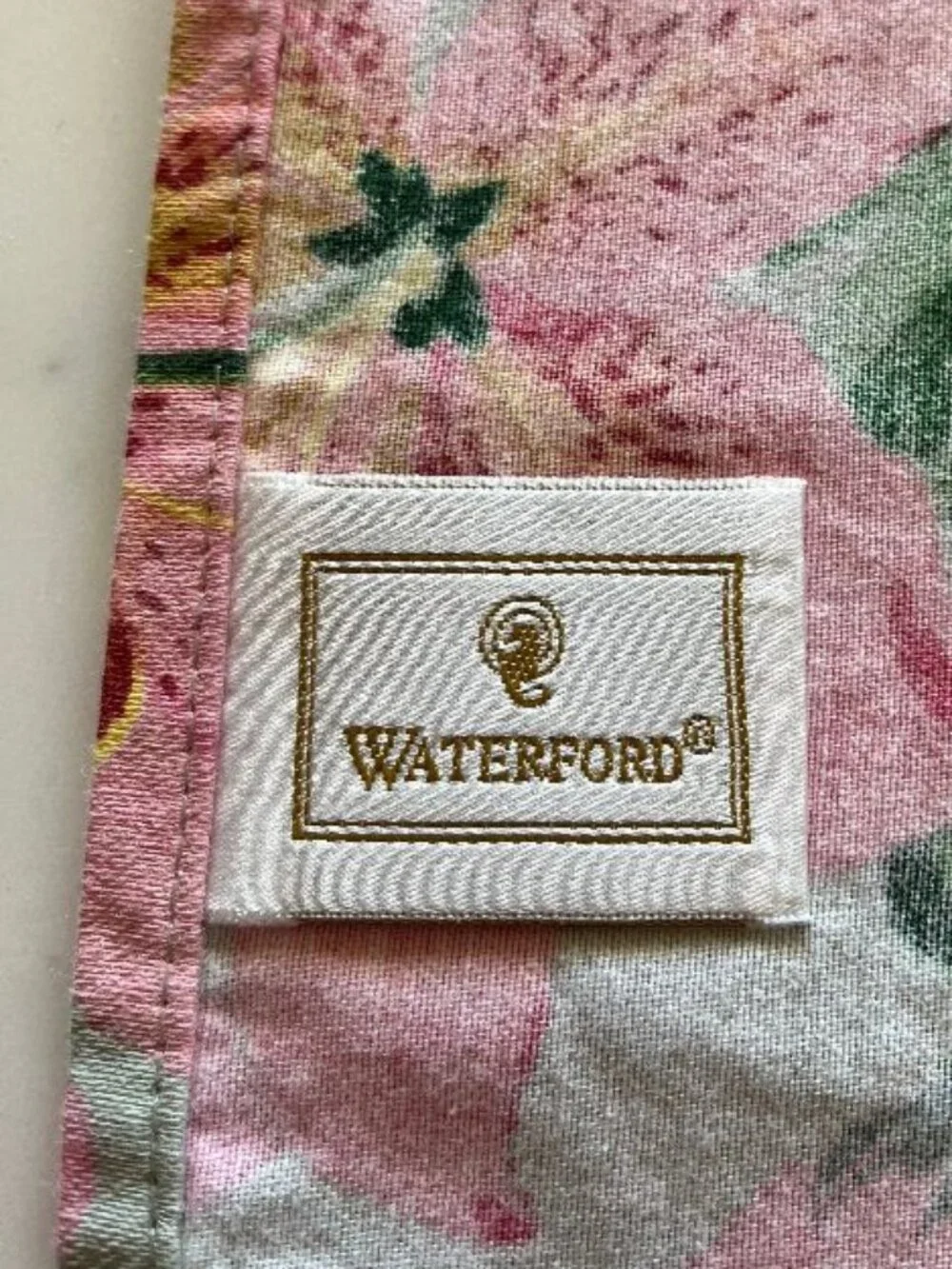 Set of 6 Beautiful Waterford Yardsley Multi 100% Cotton Sateen Dinner Napkins